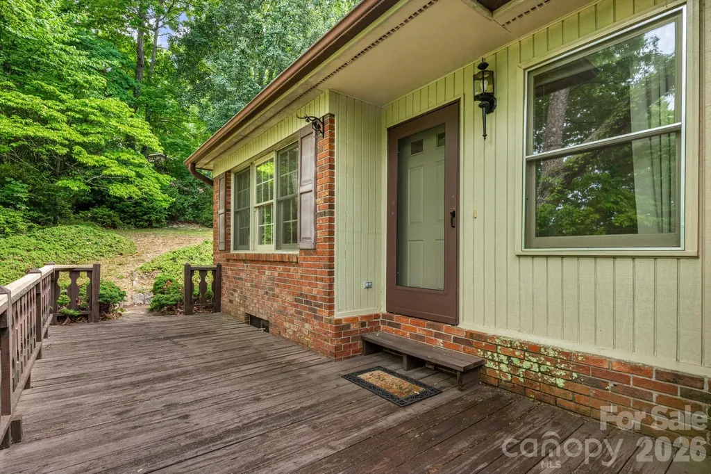 636 Goldview Drive Hendersonville NC 28791