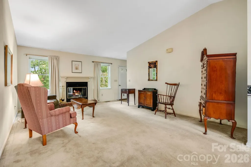 636 Goldview Drive Hendersonville NC 28791