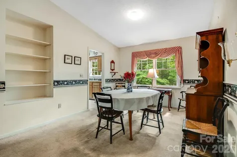 636 Goldview Drive Hendersonville NC 28791