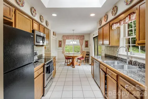636 Goldview Drive Hendersonville NC 28791