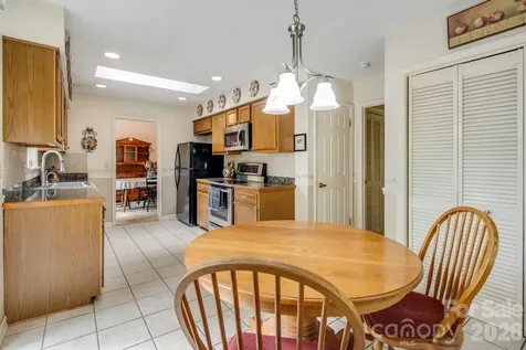 636 Goldview Drive Hendersonville NC 28791