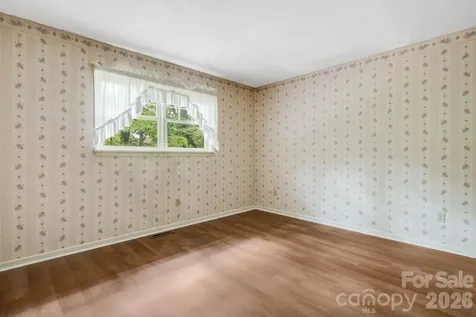 636 Goldview Drive Hendersonville NC 28791