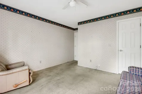636 Goldview Drive Hendersonville NC 28791