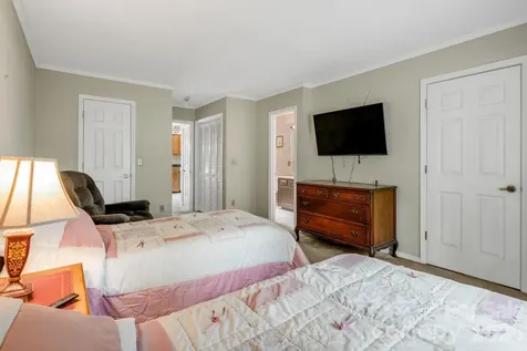 636 Goldview Drive Hendersonville NC 28791