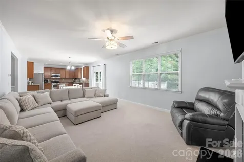 5093 Gladiola Way Tega Cay SC 29708