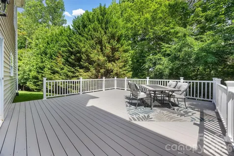 5093 Gladiola Way Tega Cay SC 29708