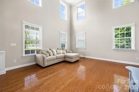 5093 Gladiola Way Tega Cay SC 29708
