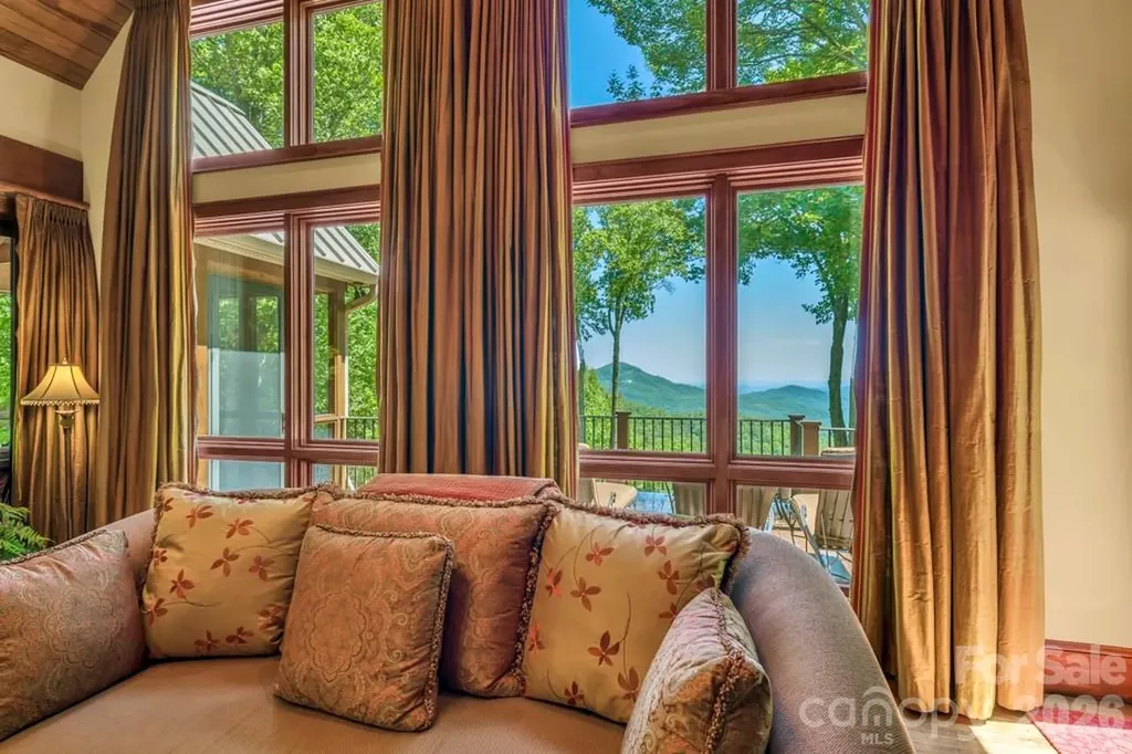 847 Old Orchard Road Blowing Rock NC 28605