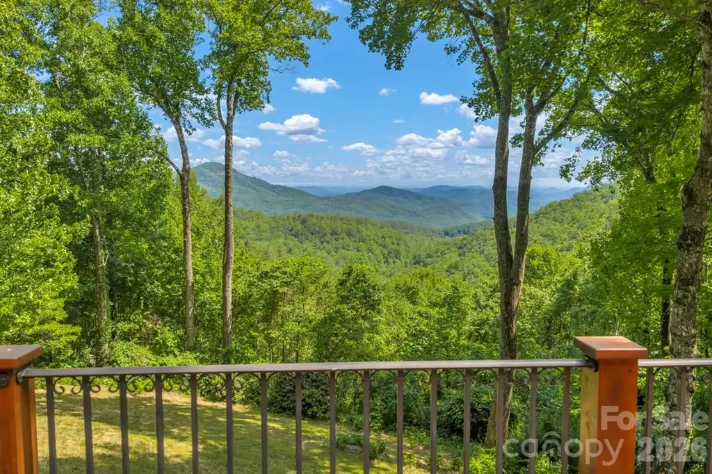 847 Old Orchard Road Blowing Rock NC 28605