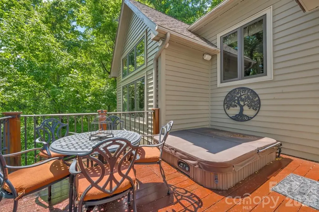 847 Old Orchard Road Blowing Rock NC 28605