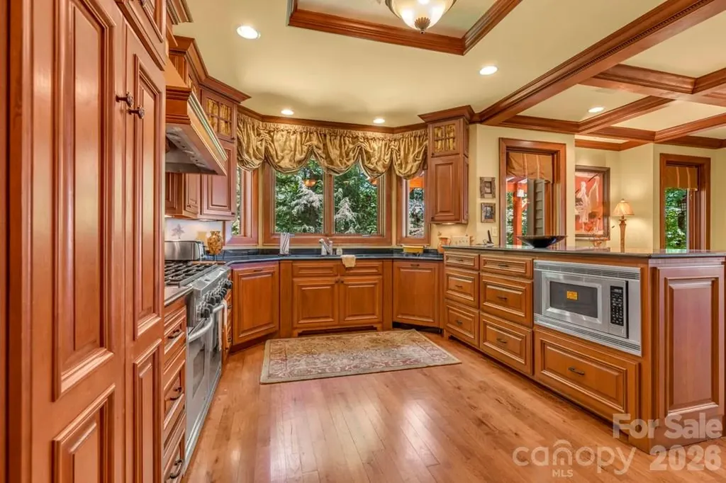 847 Old Orchard Road Blowing Rock NC 28605