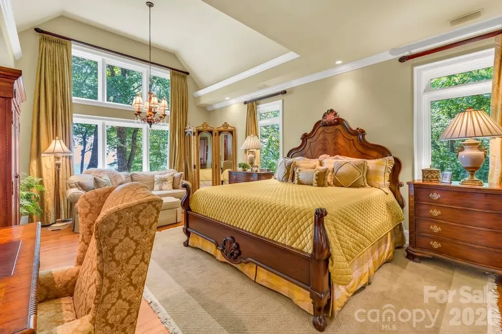 847 Old Orchard Road Blowing Rock NC 28605