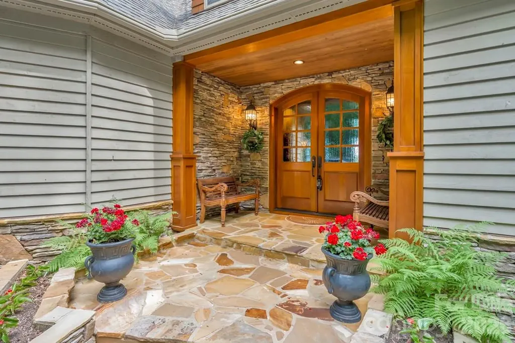 847 Old Orchard Road Blowing Rock NC 28605