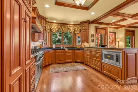 847 Old Orchard Road Blowing Rock NC 28605