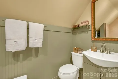 847 Old Orchard Road Blowing Rock NC 28605