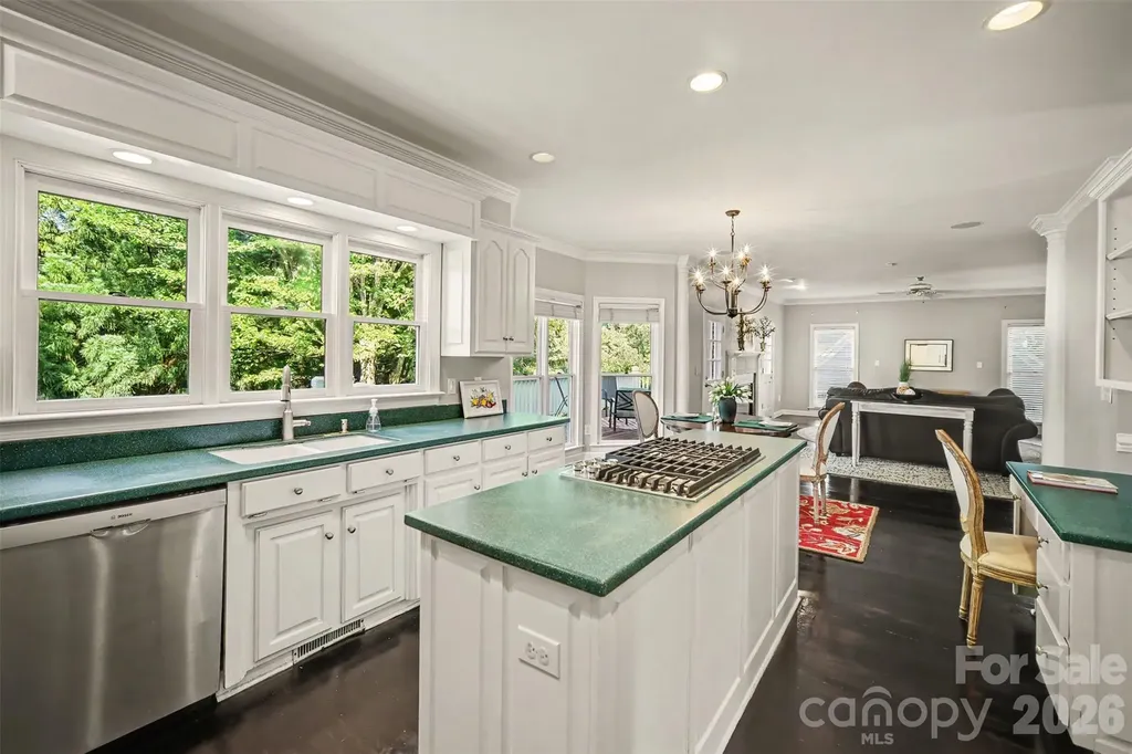 232 40th Avenue Drive NW Hickory NC 28601