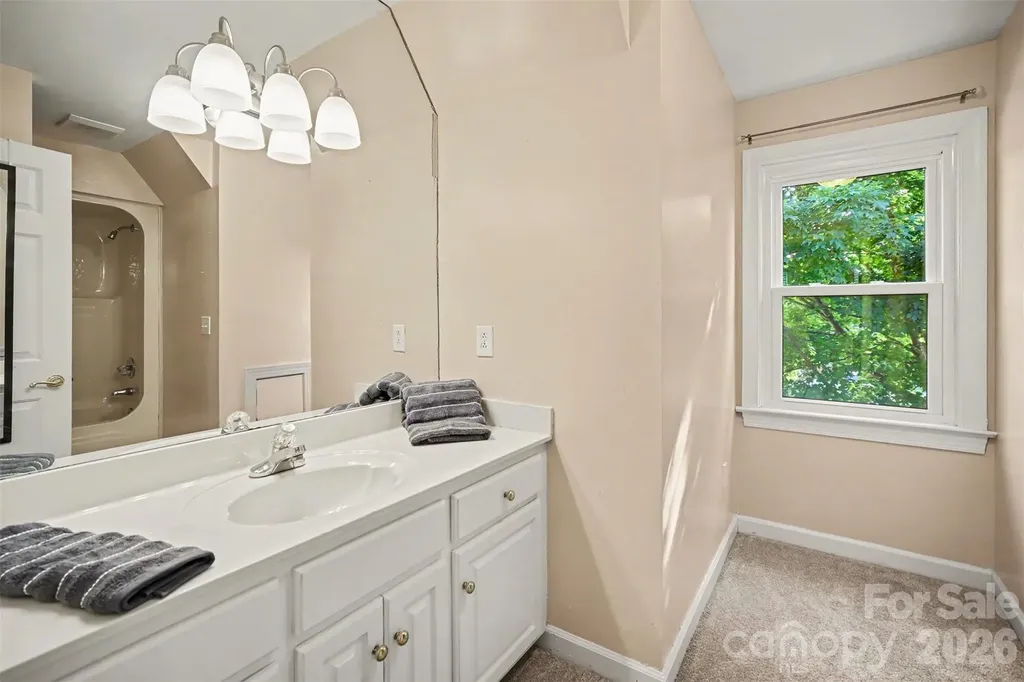 232 40th Avenue Drive NW Hickory NC 28601