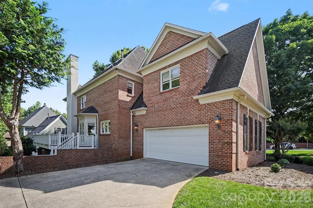 232 40th Avenue Drive NW Hickory NC 28601