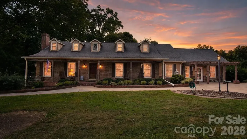 204 Old Stagecoach Road Lawndale NC 28090