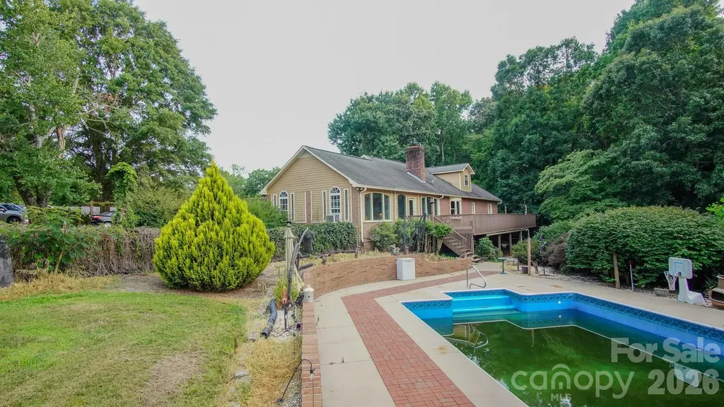 204 Old Stagecoach Road Lawndale NC 28090