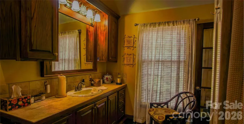 204 Old Stagecoach Road Lawndale NC 28090