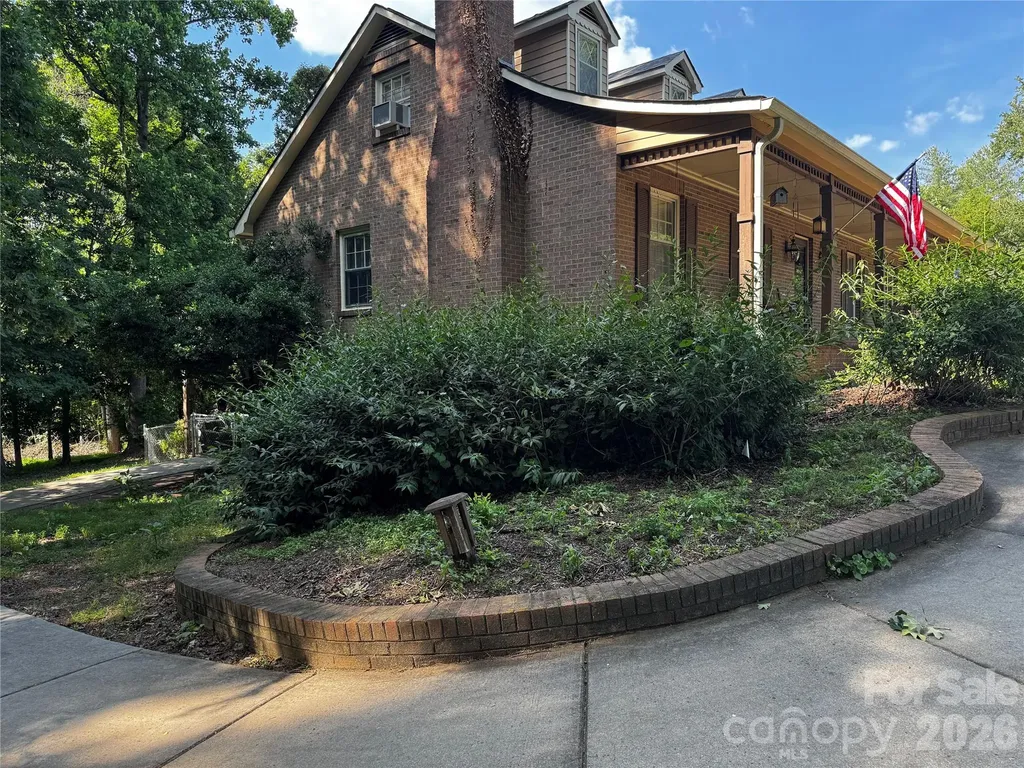 204 Old Stagecoach Road Lawndale NC 28090