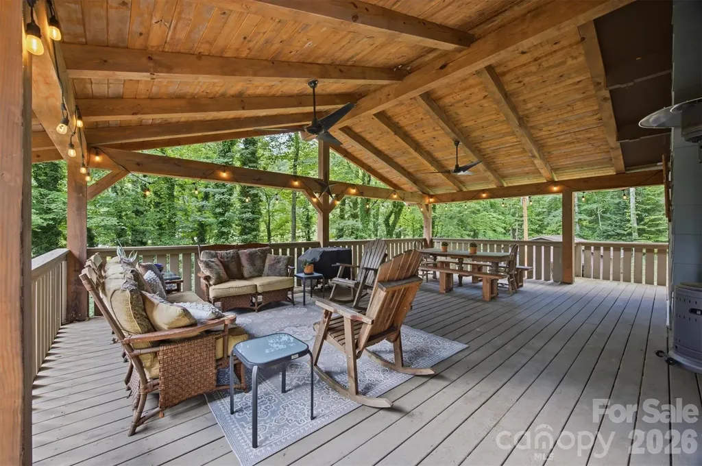 1125 Brockmore Drive Lenoir NC 28645