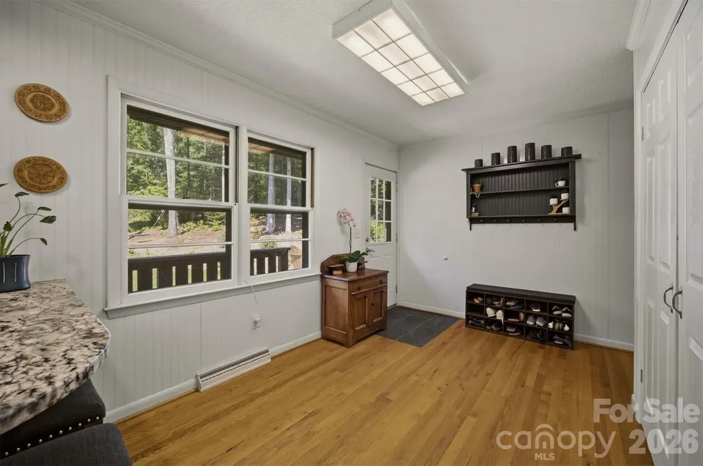 1125 Brockmore Drive Lenoir NC 28645