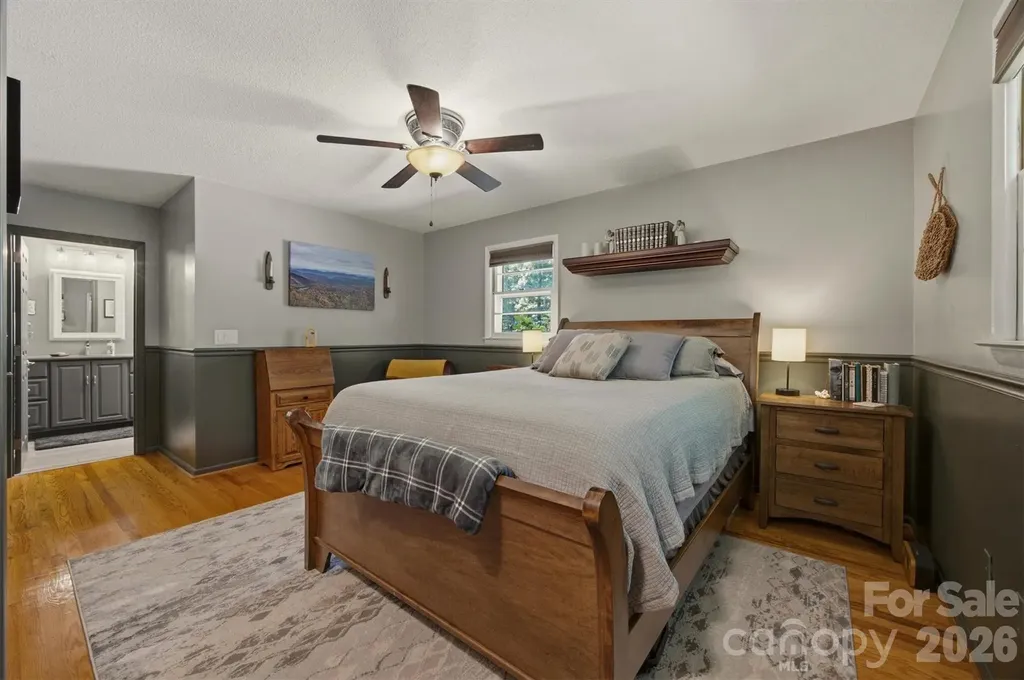 1125 Brockmore Drive Lenoir NC 28645