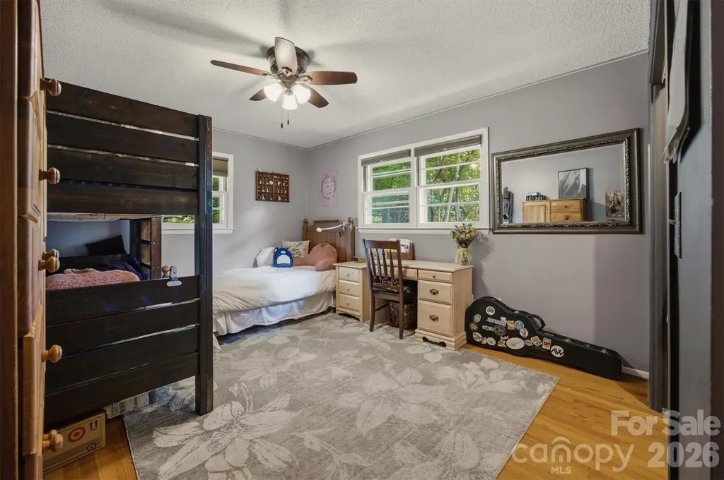 1125 Brockmore Drive Lenoir NC 28645