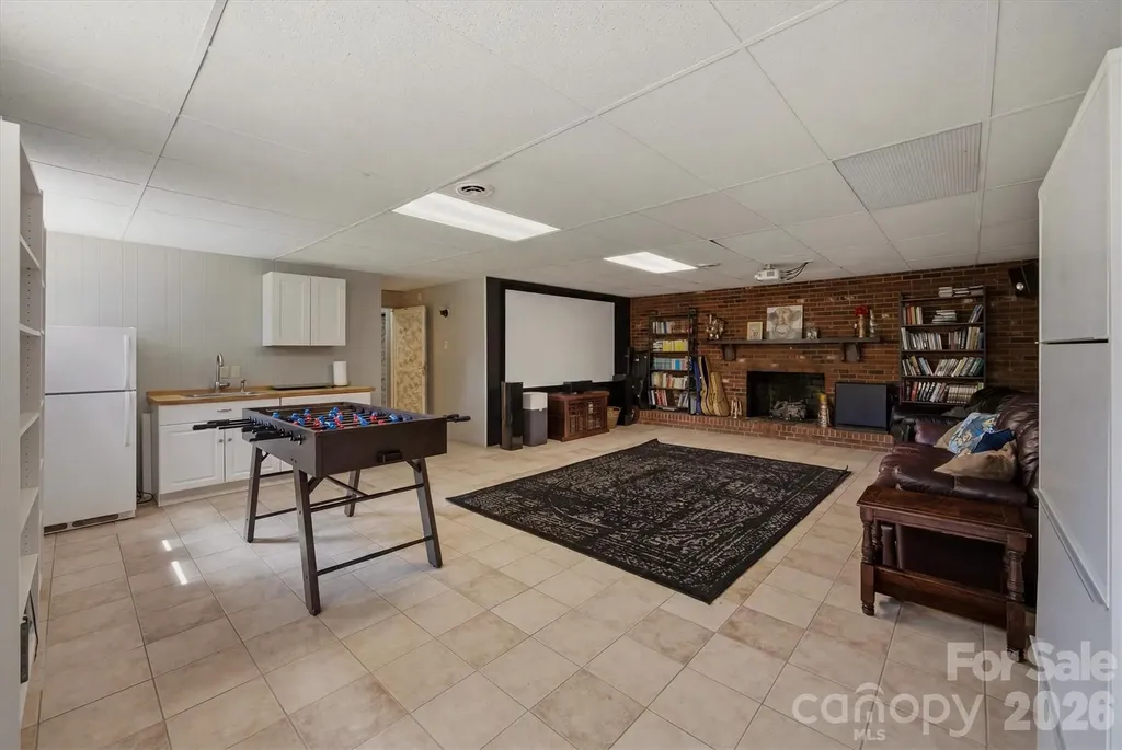 1125 Brockmore Drive Lenoir NC 28645
