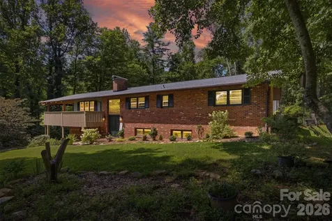 1125 Brockmore Drive Lenoir NC 28645