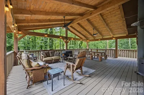 1125 Brockmore Drive Lenoir NC 28645