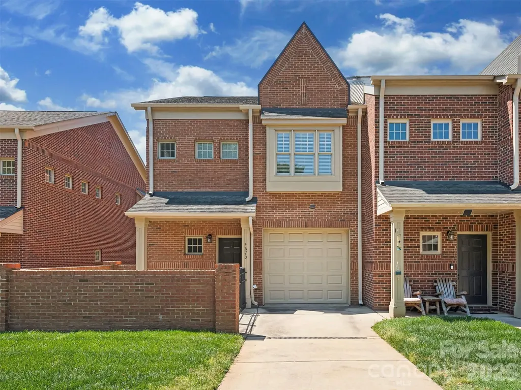 4670 Dabney Vigor Drive Charlotte NC 28209
