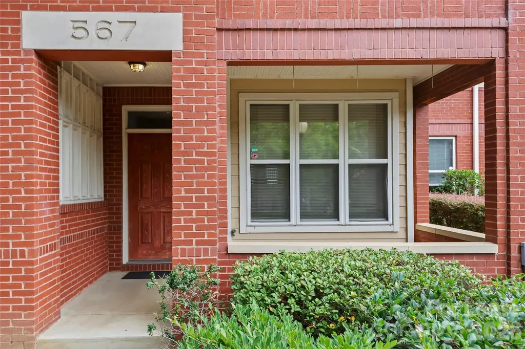 567 E 9th Street Charlotte NC 28202