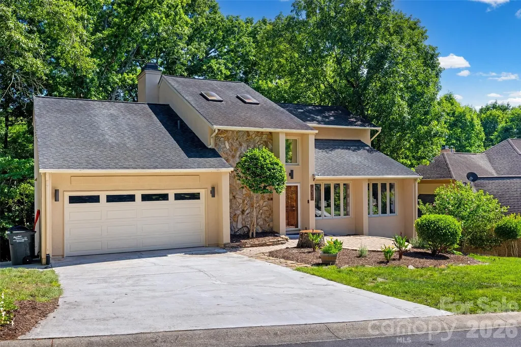 7057 Mariners Court Tega Cay SC 29708