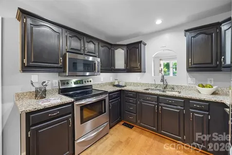 7057 Mariners Court Tega Cay SC 29708