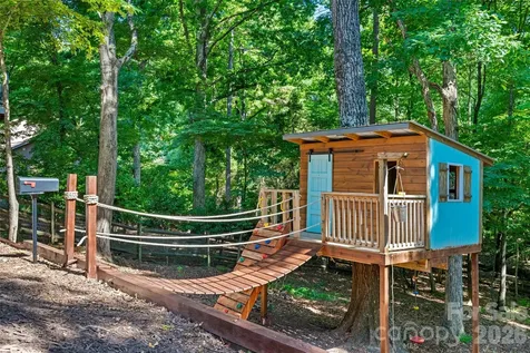 7057 Mariners Court Tega Cay SC 29708