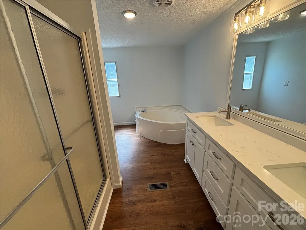 559 School Drive Taylorsville NC 28681