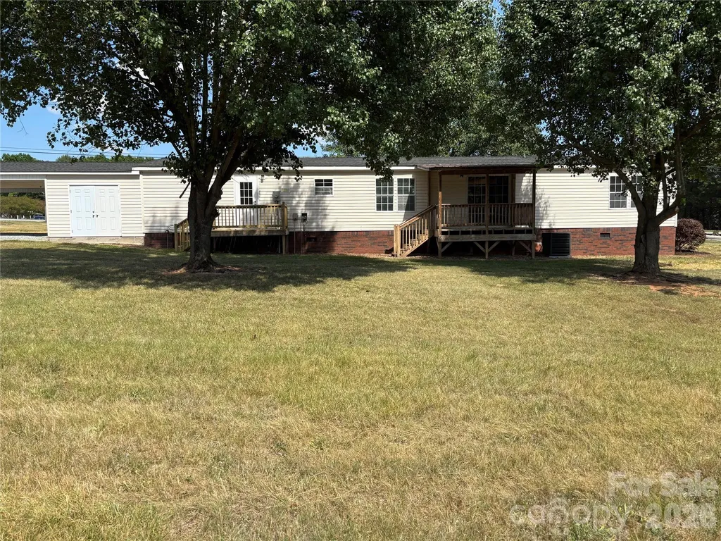 559 School Drive Taylorsville NC 28681