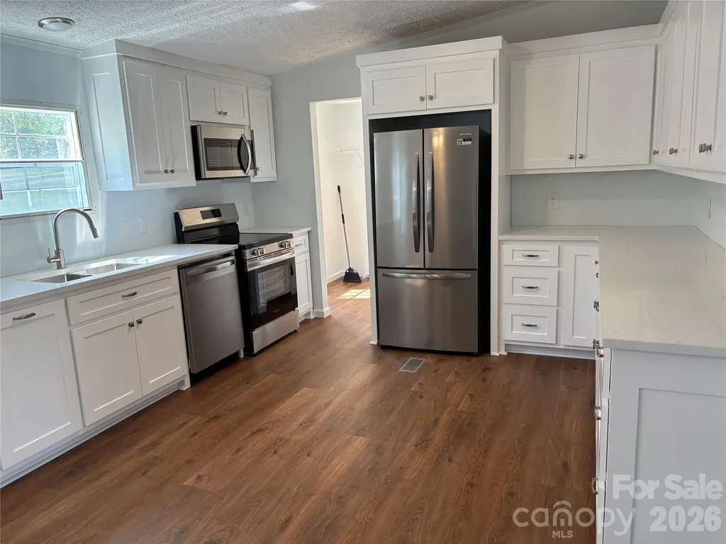 559 School Drive Taylorsville NC 28681