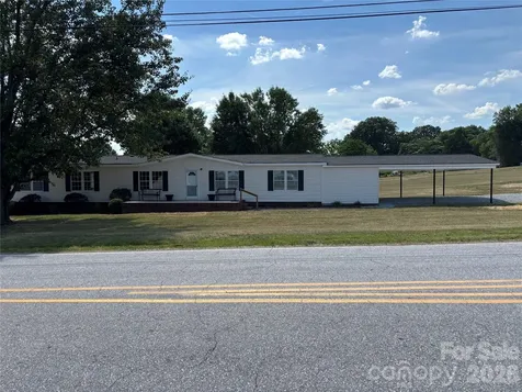 559 School Drive Taylorsville NC 28681
