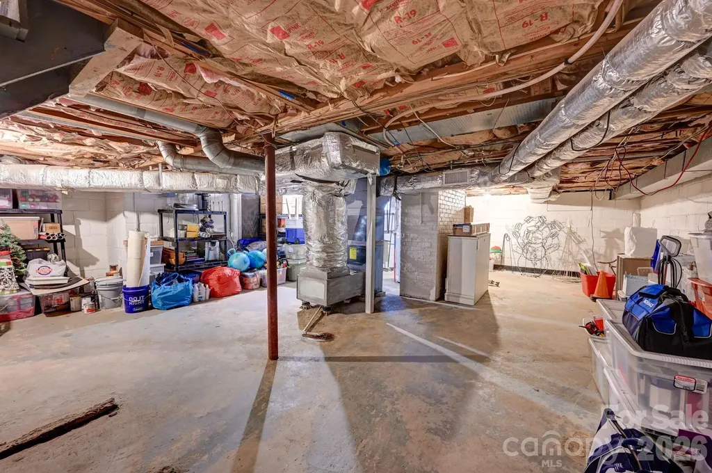 32 Central Avenue Weaverville NC 28787