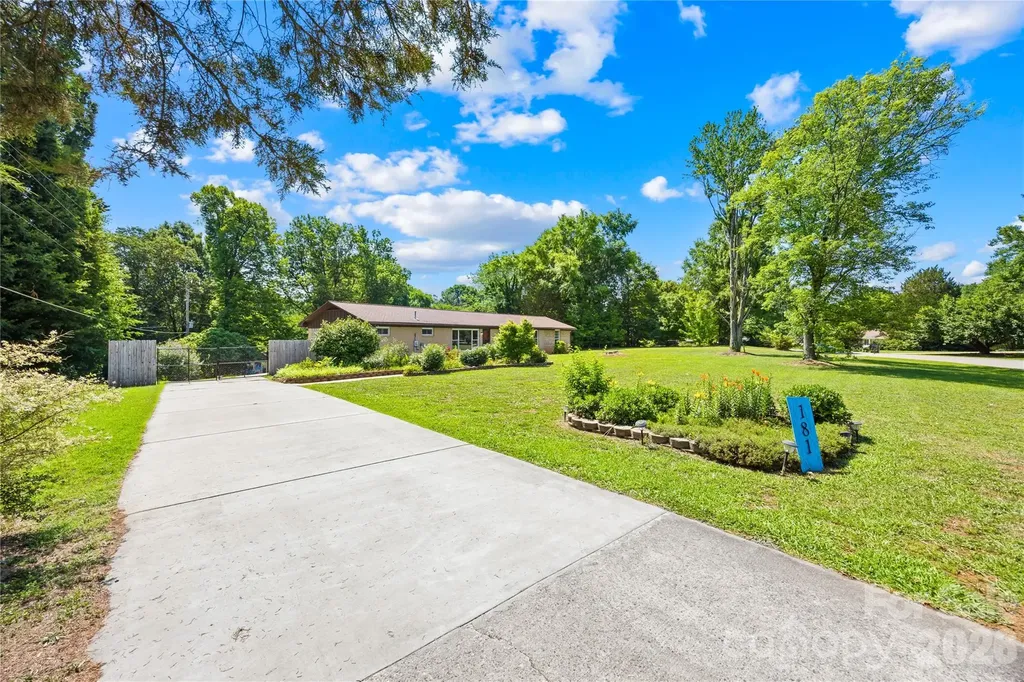 181 Sigmon Road Statesville NC 28677