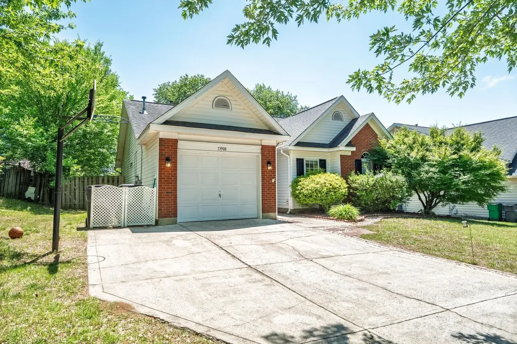 13908 Mcgloughlin Way Court Charlotte NC 28273