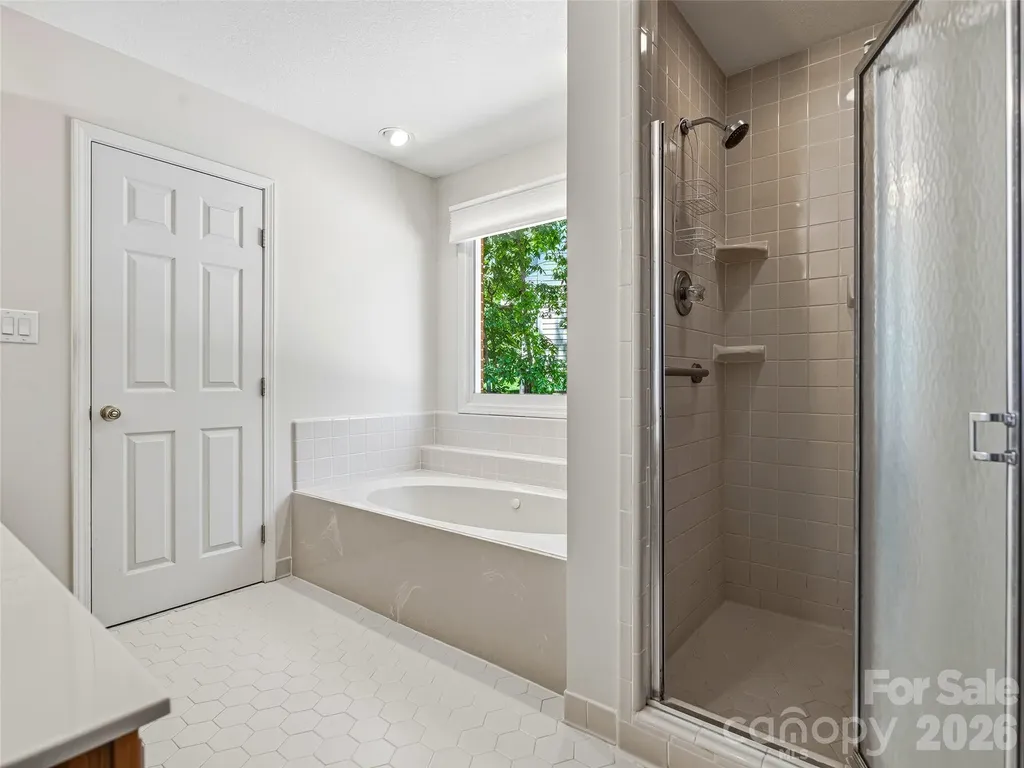 18 High Bluff Drive Weaverville NC 28787