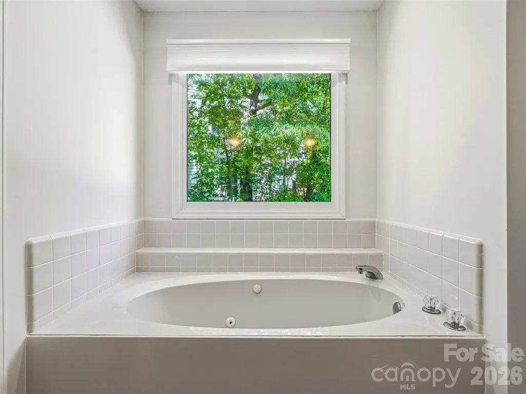 18 High Bluff Drive Weaverville NC 28787