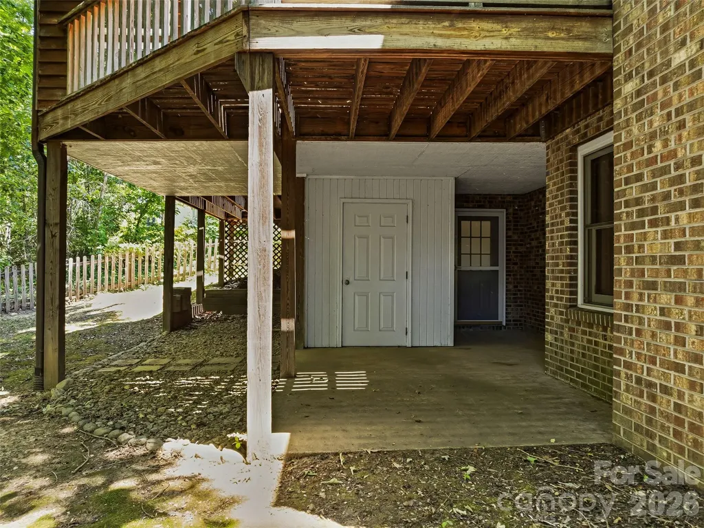 18 High Bluff Drive Weaverville NC 28787
