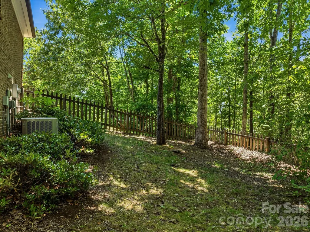 18 High Bluff Drive Weaverville NC 28787