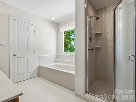 18 High Bluff Drive Weaverville NC 28787